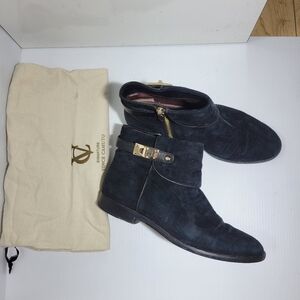 ❤️ 3 For $35 Vince Camuto flat ankle boots almond toe gold buckle suede size 7